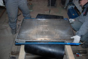 Изготовление теплостойкой конвейерной ленты в кольцо методом горячей вулканизации
