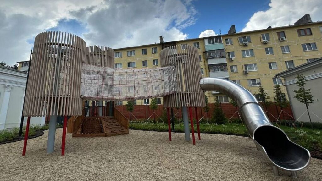 Детская площадка