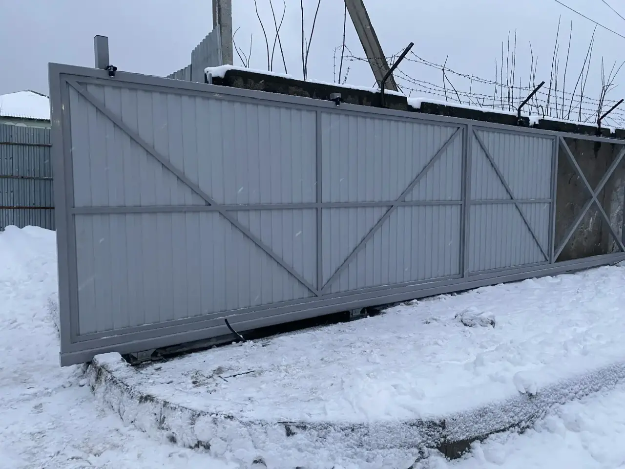 монтаж откатных ворот, калитки и забора