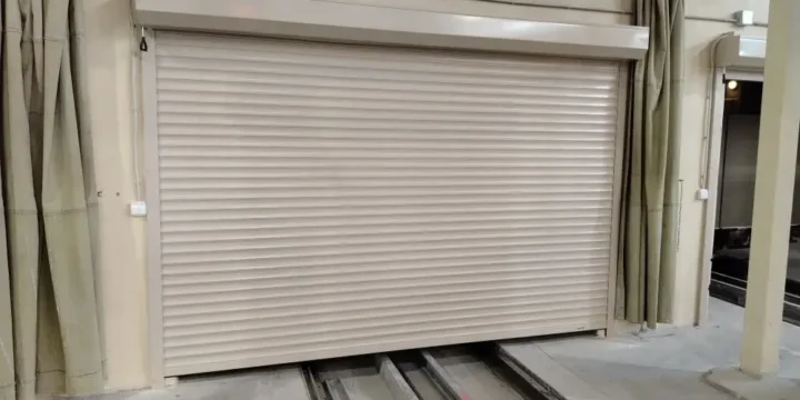 Монтаж рольставней DoorHan RH58N