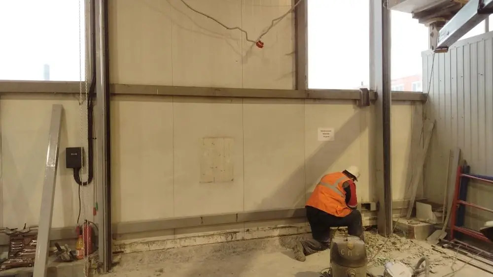 Подготовка проема и монтаж секционных ворот 