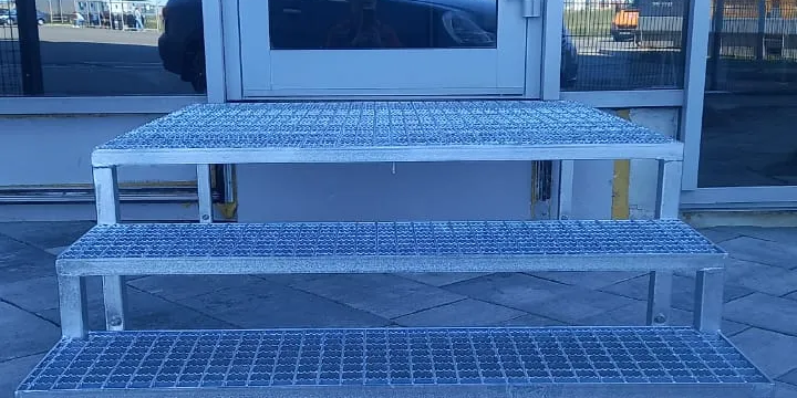 Металлоконструкции для входных групп